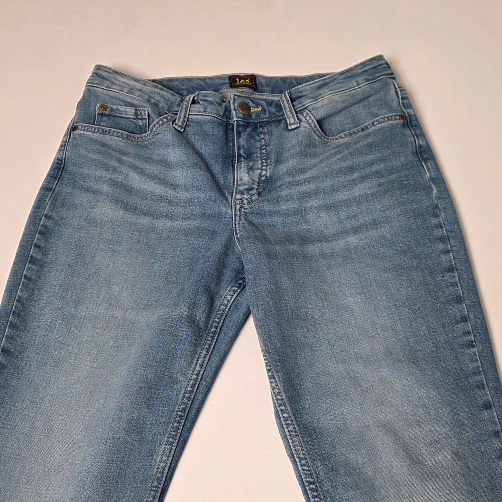Lee Straight Leg Jeans Womens‎ 8S Blue Medium Wash Stretch Mid Rise Denim Pants